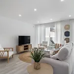 Modern With Pool And Garage By Soulplaces *