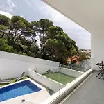 Modern With Pool And Garage By Soulplaces *
