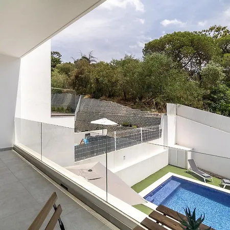 Vila Modern With Pool And Garage By Soulplaces Sobreda