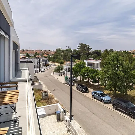 Villa Modern With Pool And Garage By Soulplaces *